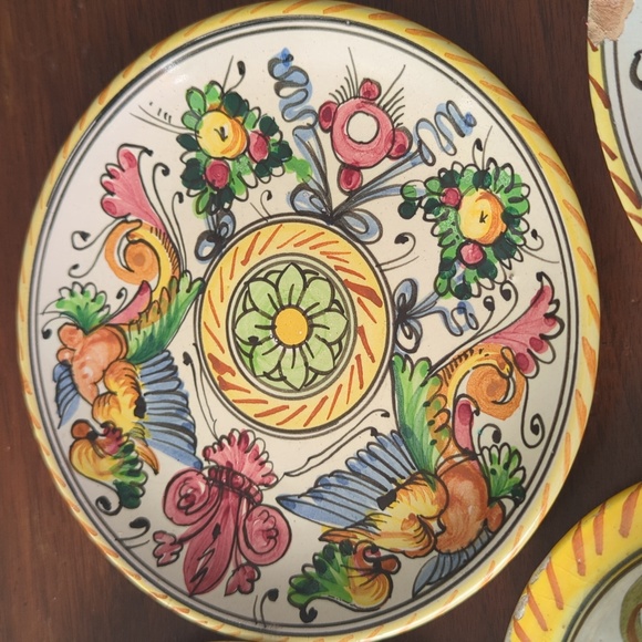 Collection Of Italian Majolica Plates - Picture 11 of 16
